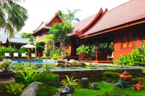 Ruenkanok Thaihouse Resort